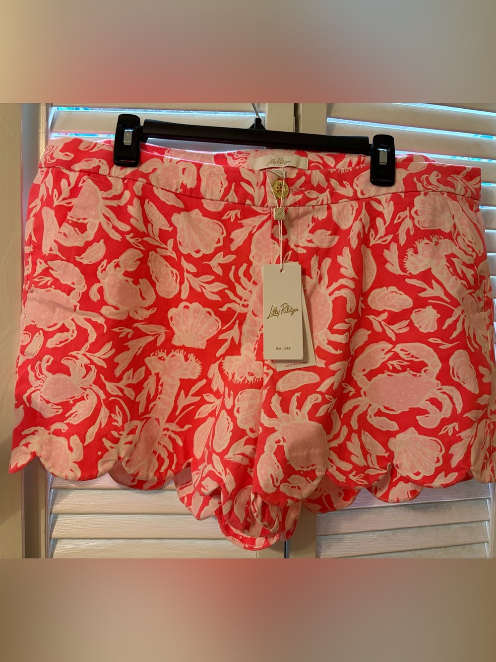 NWT Lilly Pulitzer Buttercup stretch shorts